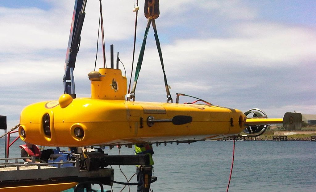 Wayambo Autonomous Underwater Vehicle using Dynautics Underwater Spectre subsurface autopilot